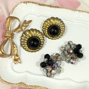 Set of vintage clip on earrings